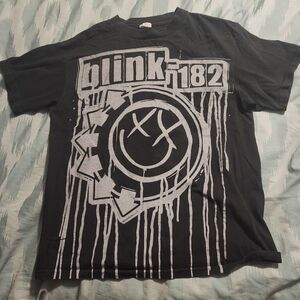 Blink 182  Graphic Merch Black T-Shirt Men's Size Medium‎